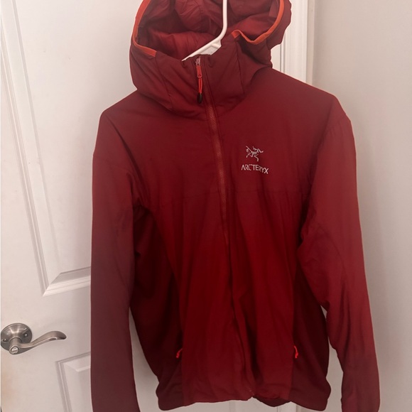 Arc'teryx Atom Crimson Jacket - Picture 1 of 4